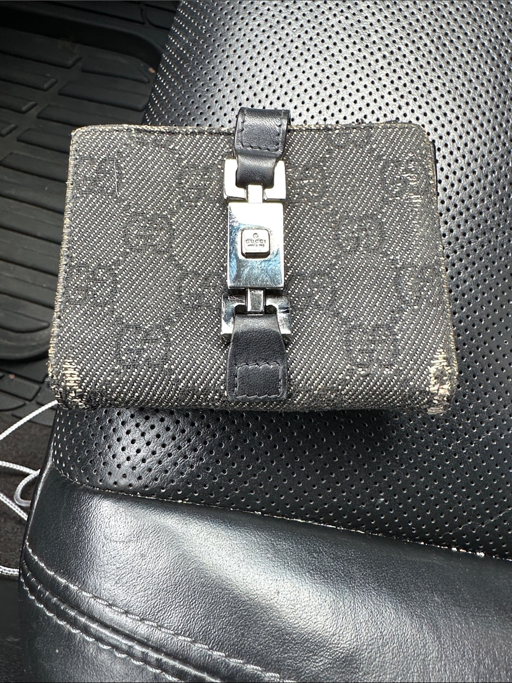 Gucci Authentic Jackie Vintage small wallet